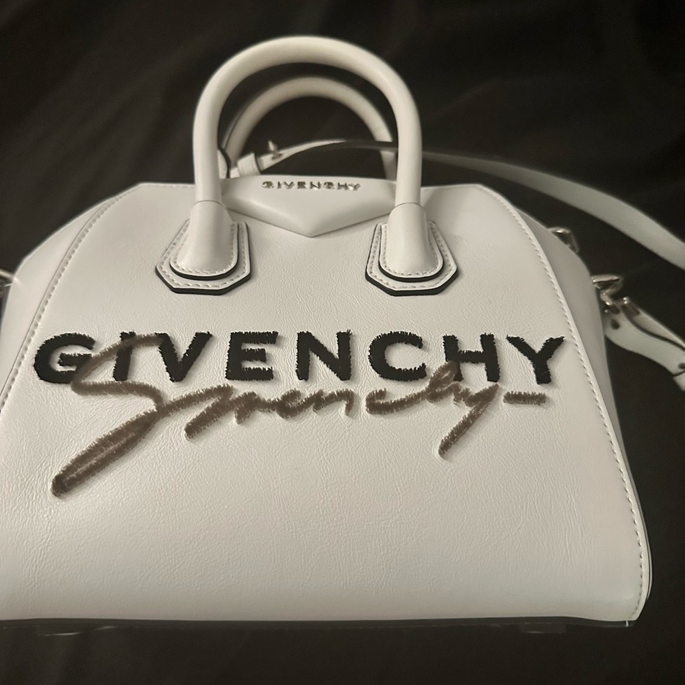 Givenchy Antigona Signature Logo Mini